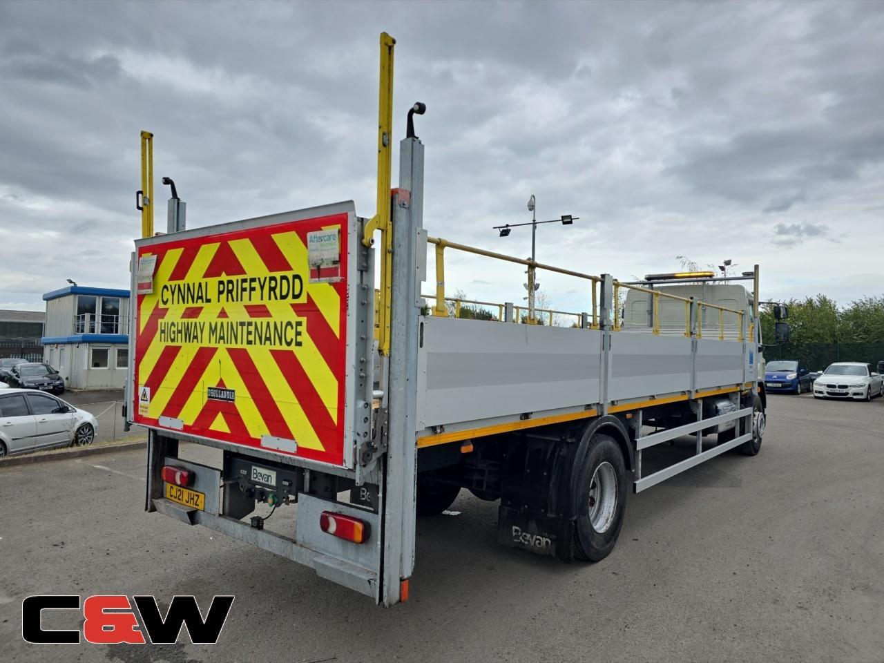 Vehicle image 8